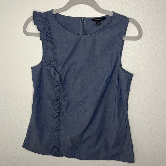 Banana Republic Women’s Blue Ruffled Sleeveless Blouse - Picture 1 of 4